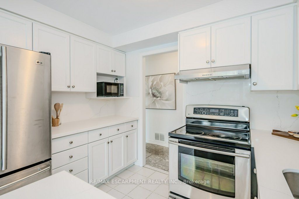 67 Caroline St S, unit 302 for sale - image #12