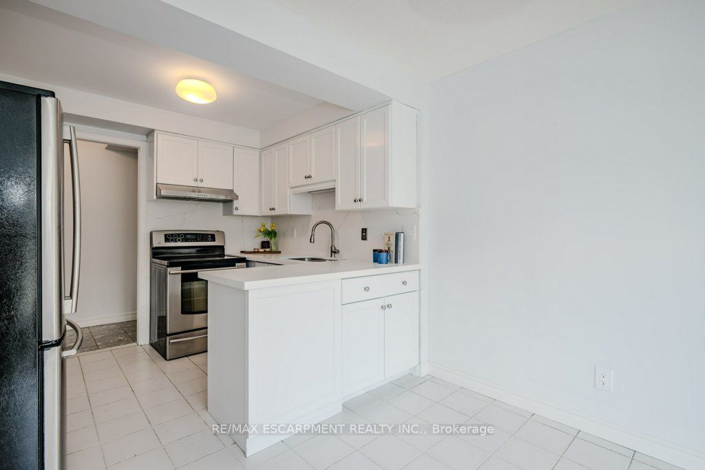 67 Caroline St S, unit 302 for sale - image #18