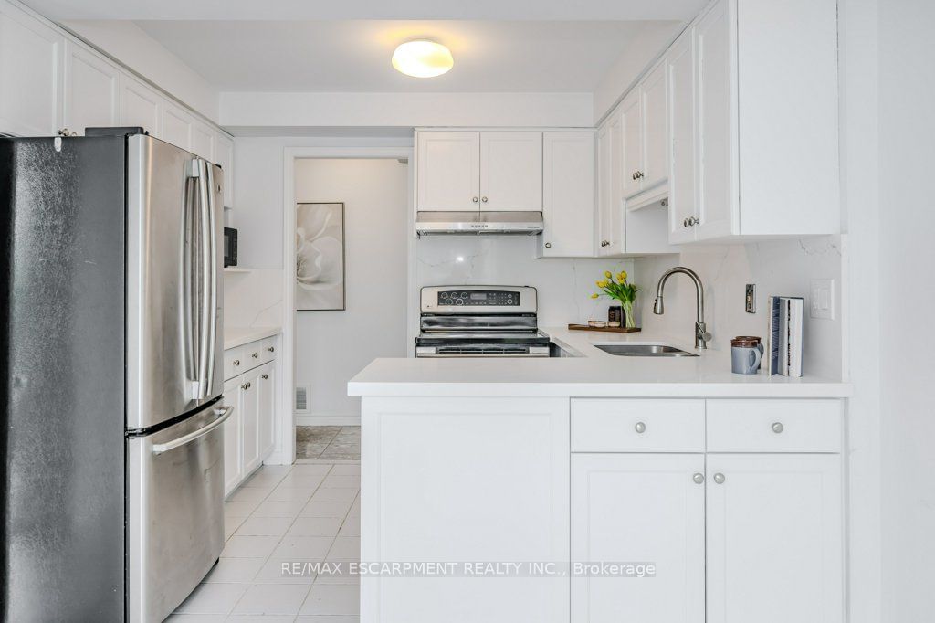 67 Caroline St S, unit 302 for sale - image #19