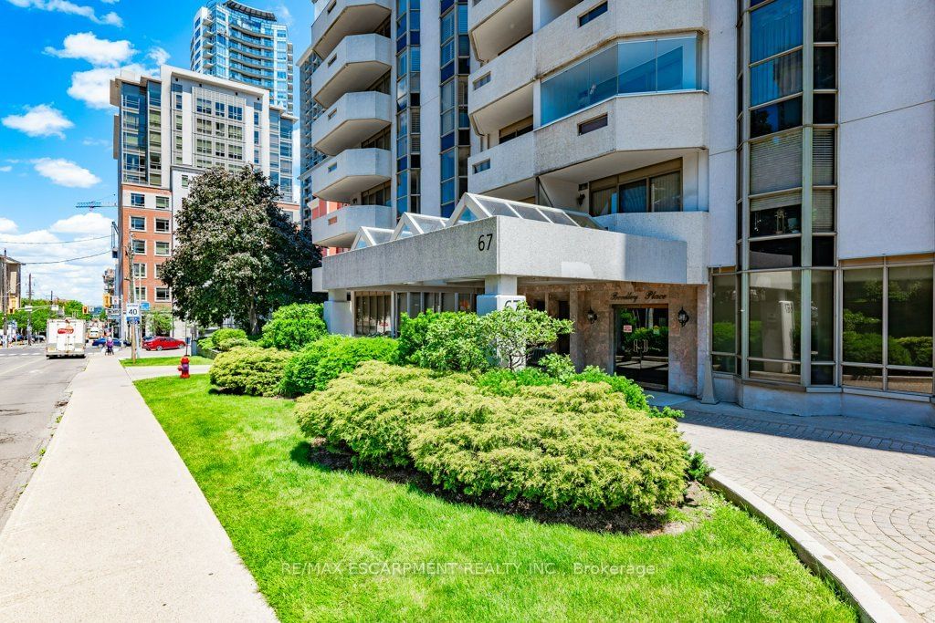 67 Caroline St S, unit 302 for sale - image #2