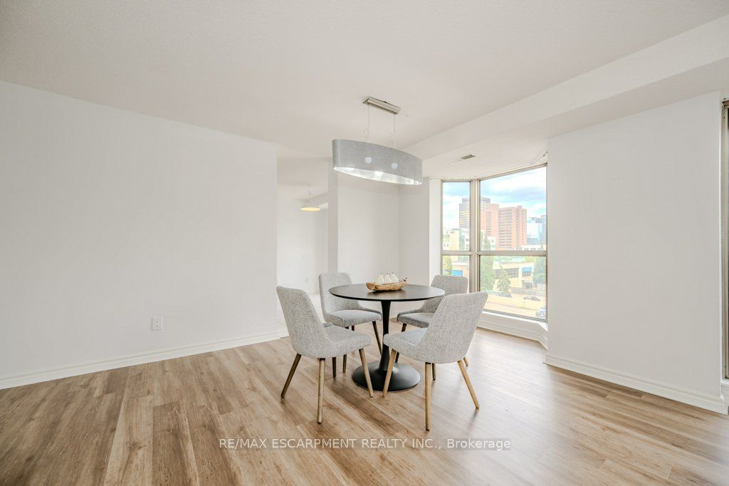 67 Caroline St S, unit 302 for sale - image #21