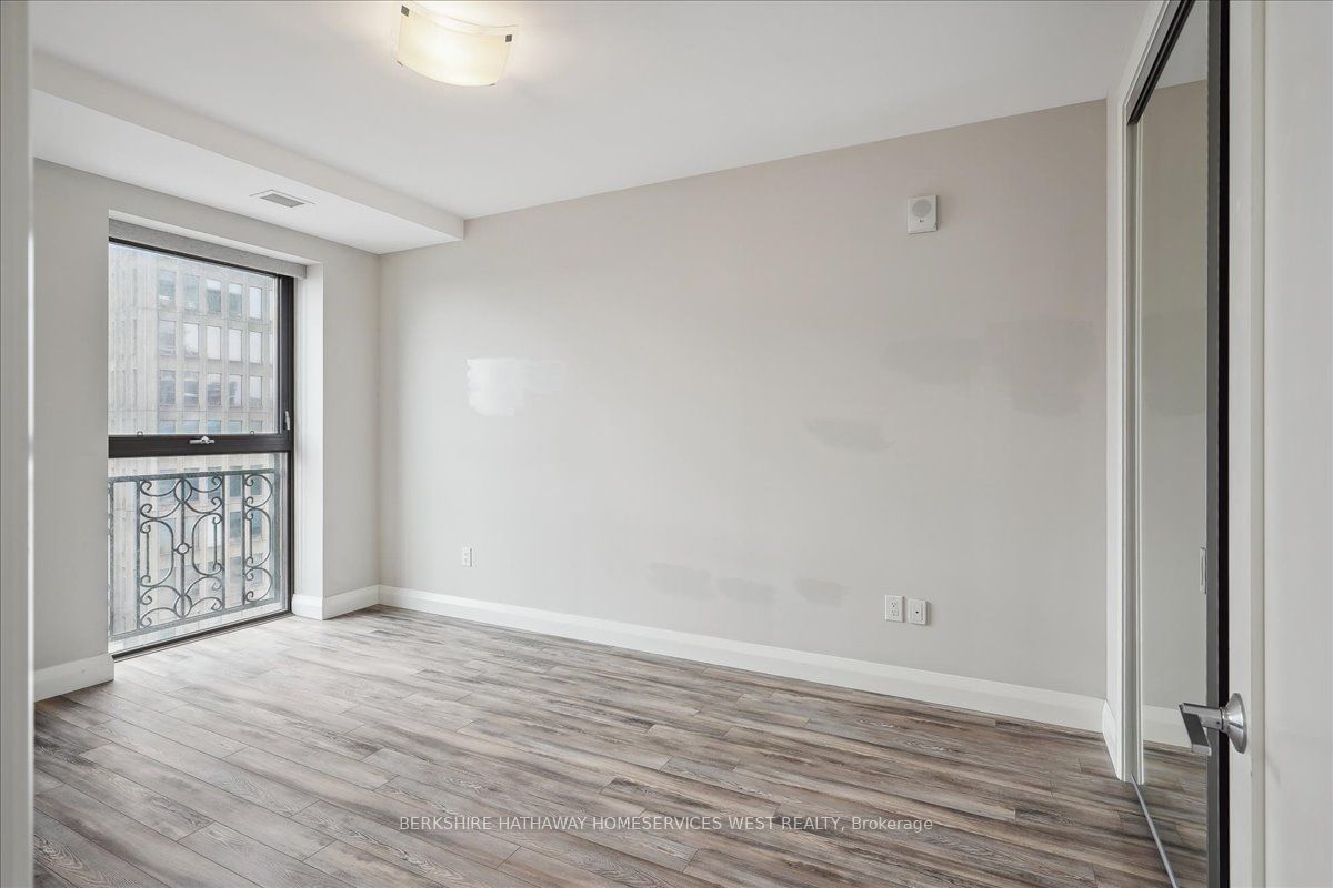 118 King St E, unit 920 for rent