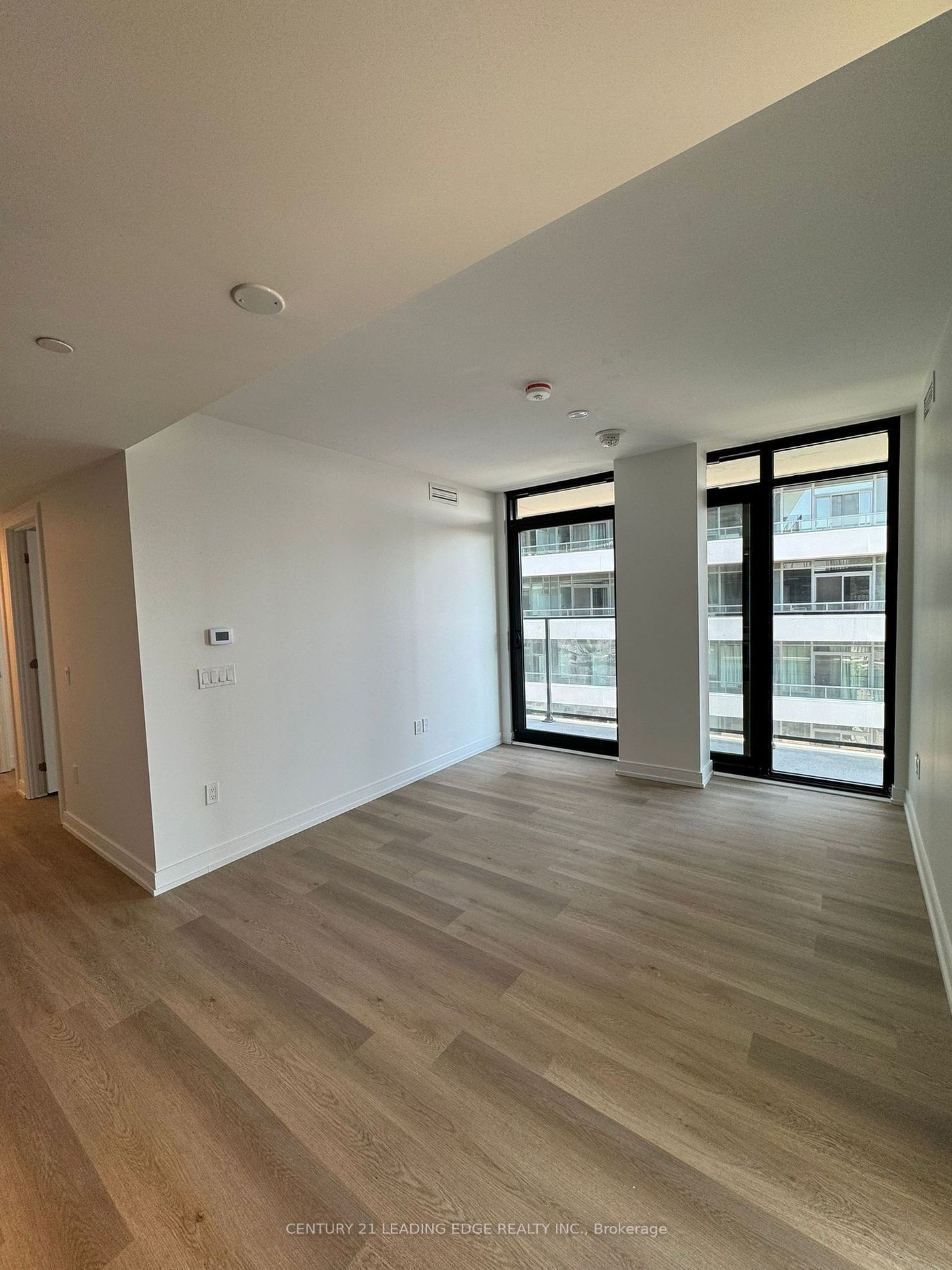 1 Jarvis St, unit 924 for rent