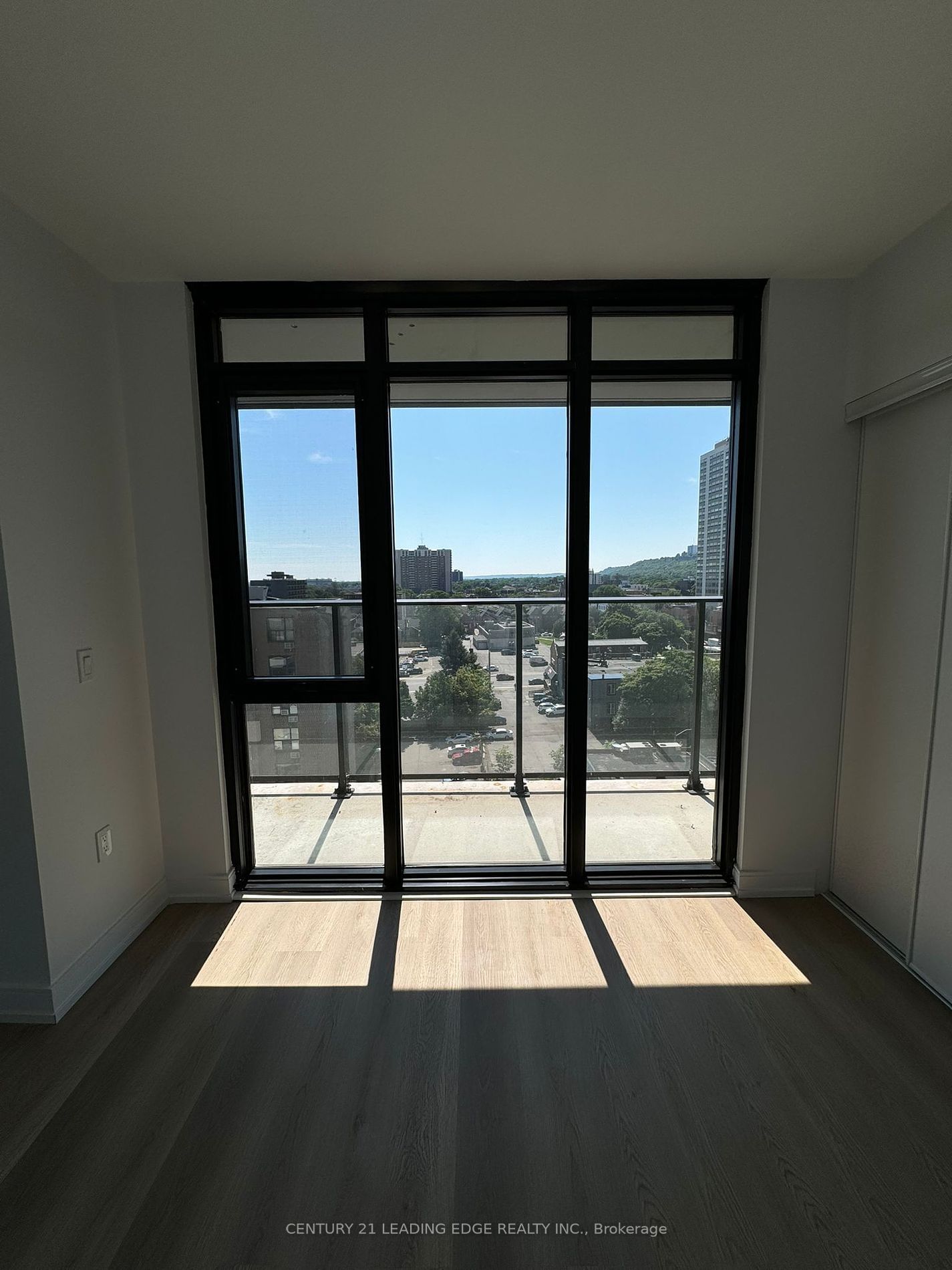 1 Jarvis St, unit 924 for rent