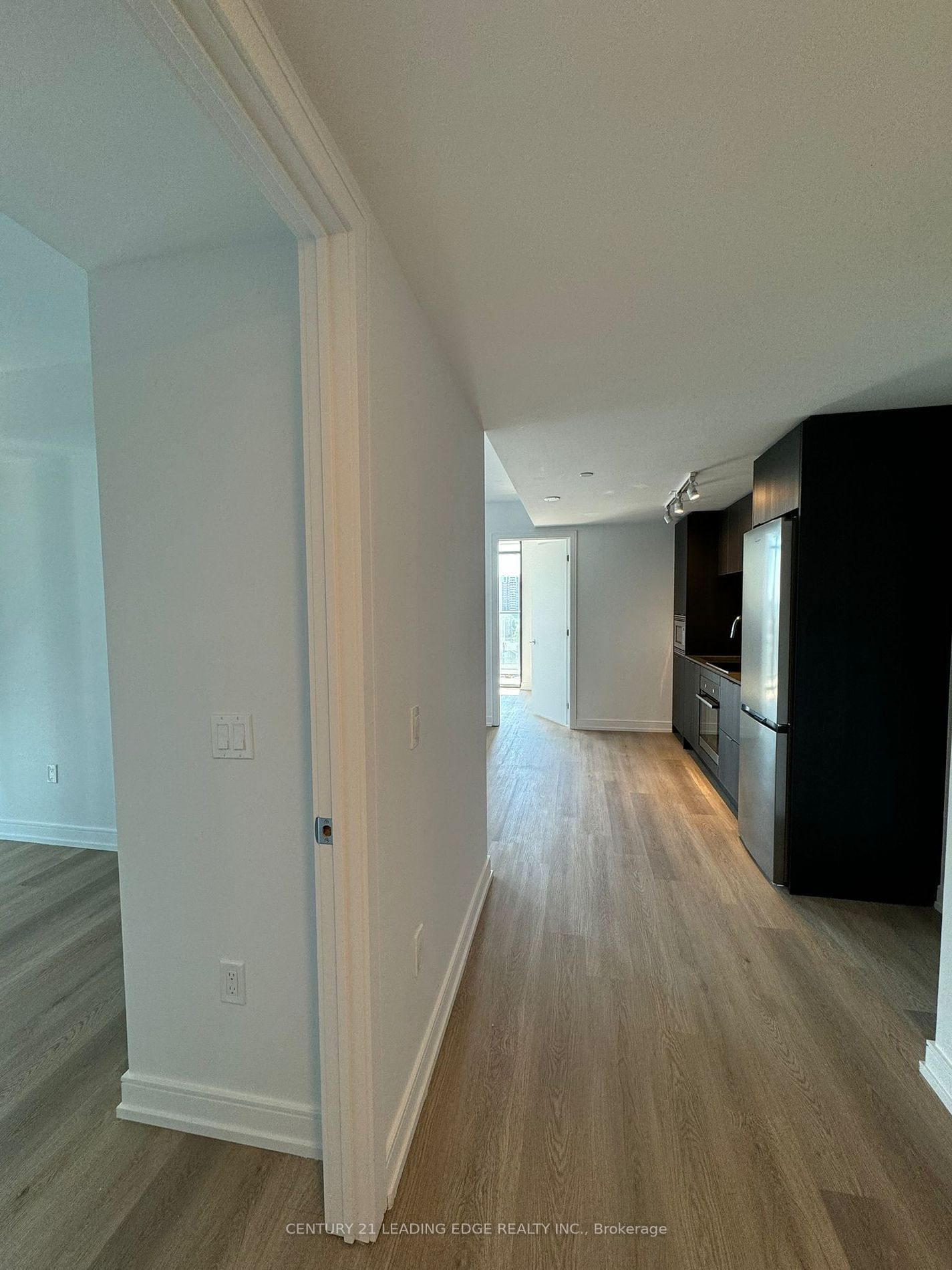 1 Jarvis St, unit 924 for rent