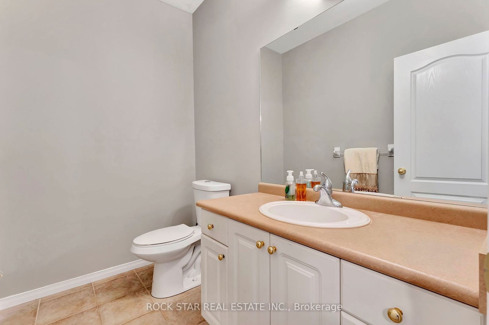 212 Stonehenge Dr, unit 28 for sale - image #17