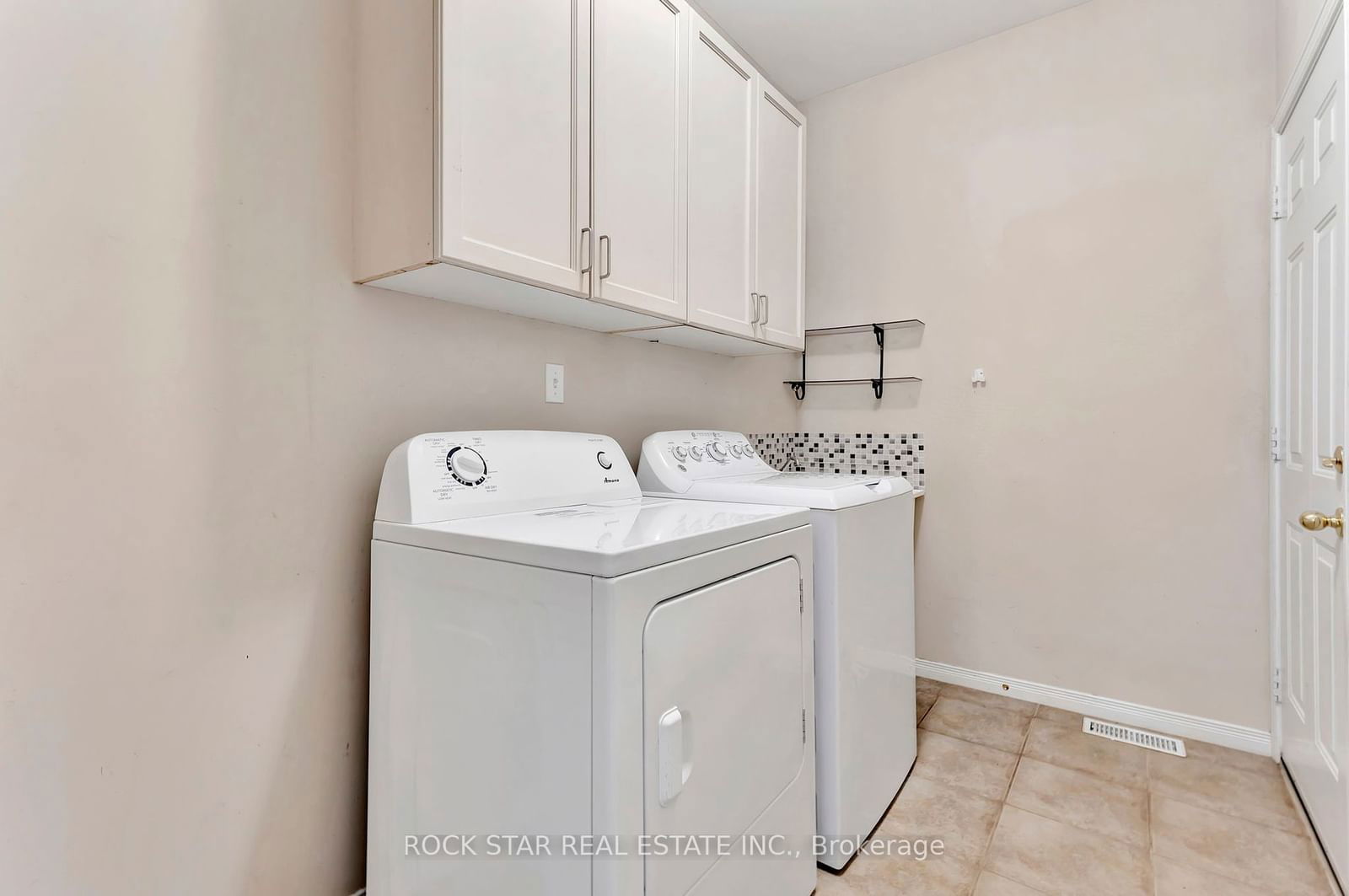 212 Stonehenge Dr, unit 28 for sale - image #19