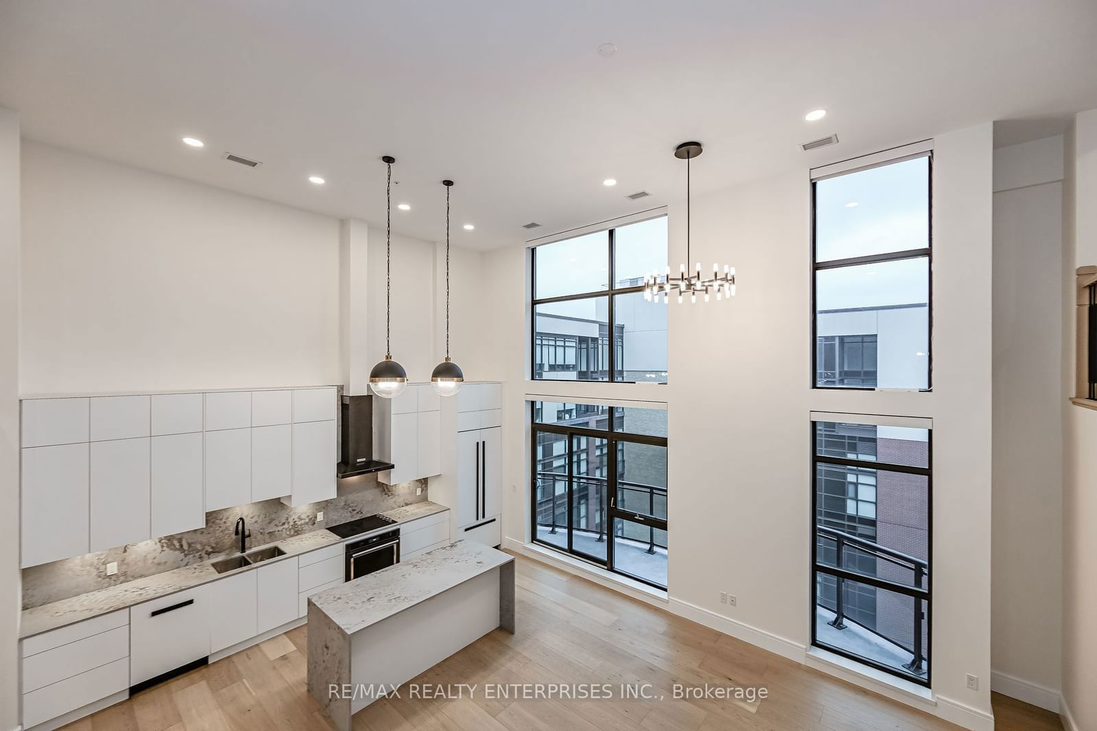 112 King St E, unit #PH05 for sale - image #13