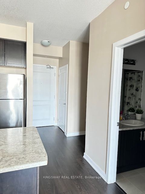 125 Shoreview Pl, unit 503 for rent - image #8