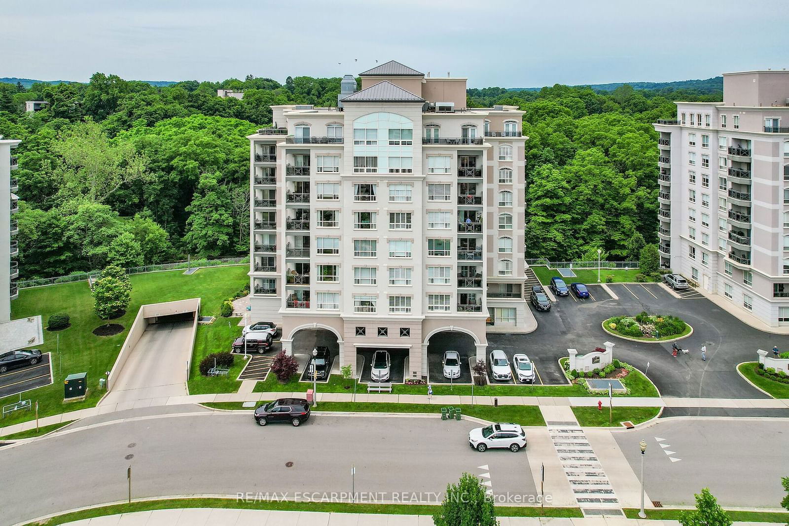 3000 Creekside Dr, unit 807 for sale - image #30