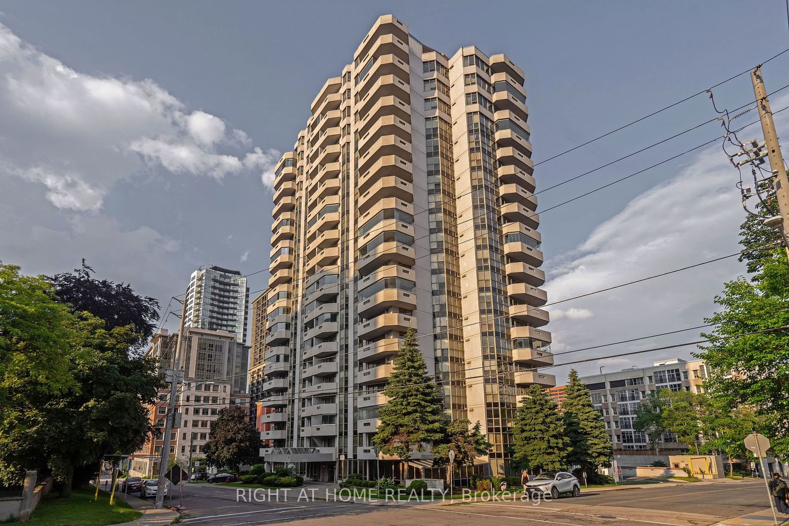 67 Caroline St S, unit 501 for sale - image #1