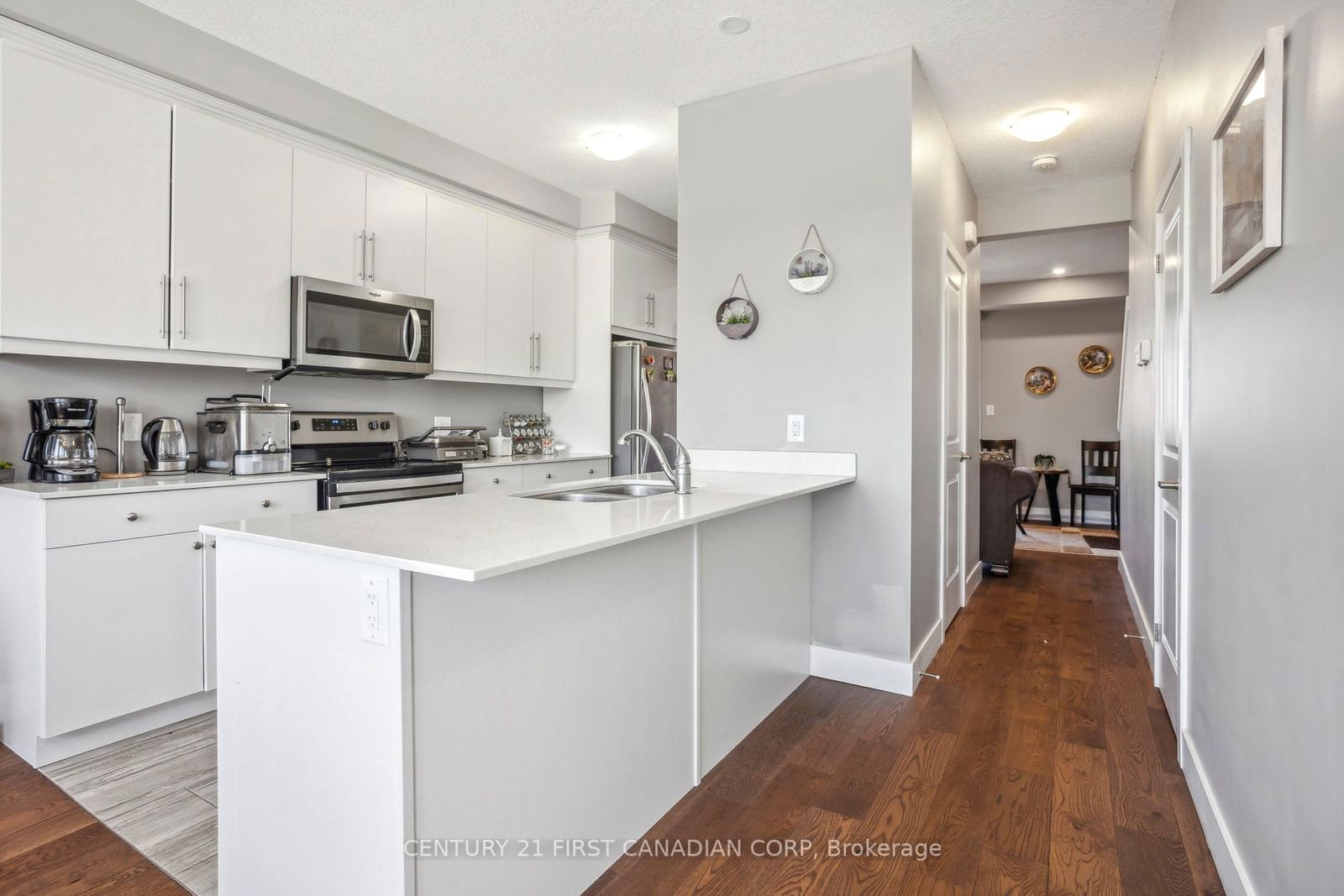 2070 Meadowgate Blvd, unit 18 for sale - image #11