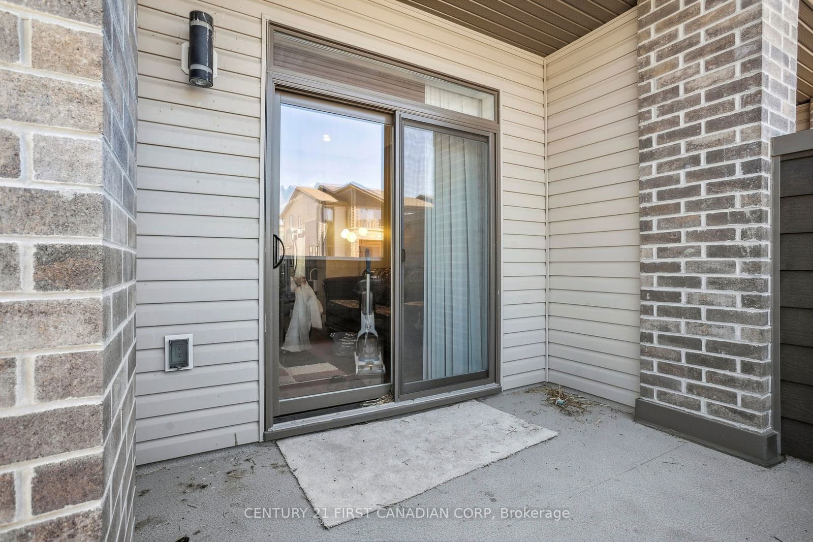 2070 Meadowgate Blvd, unit 18 for sale - image #16