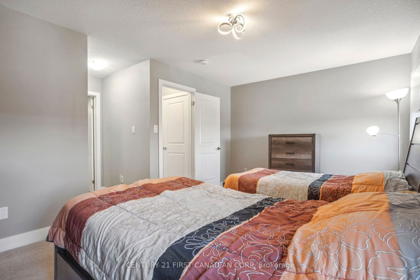 2070 Meadowgate Blvd, unit 18 for sale - image #26