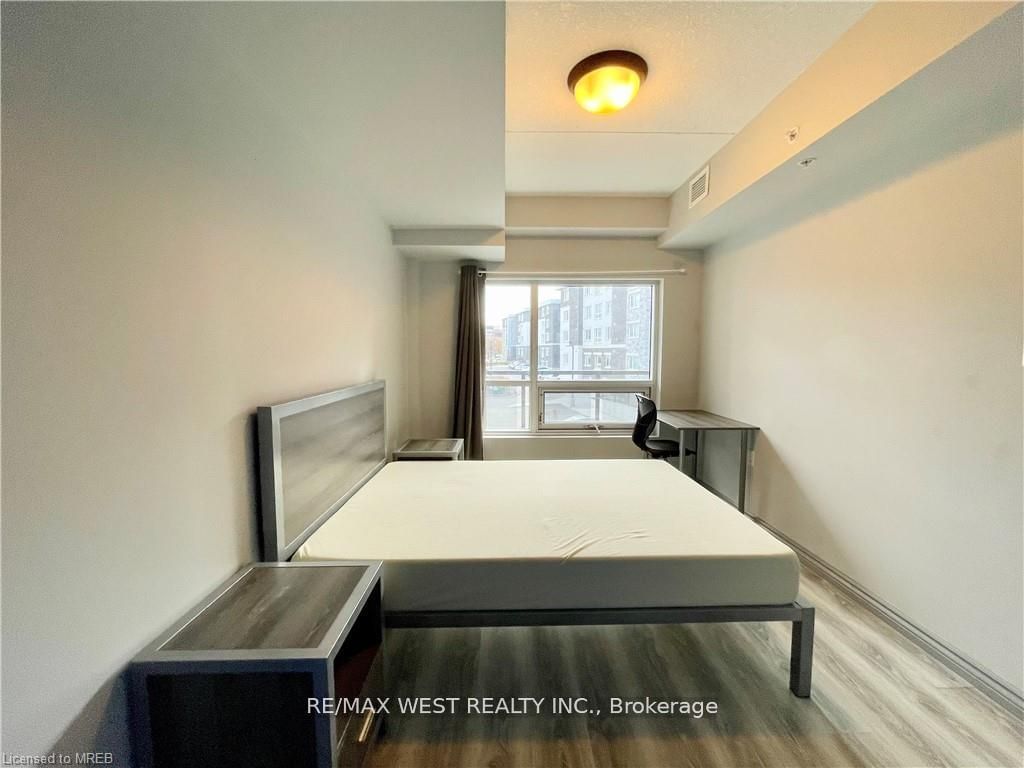 275 Larch St, unit G212 for sale - image #10