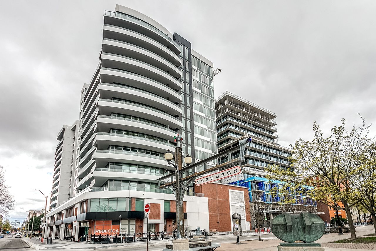 212 King William St, unit 705 for rent - image #1