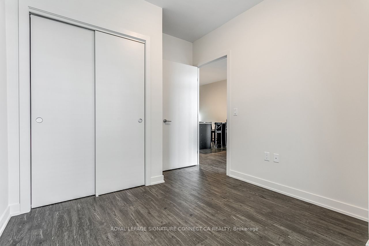 212 King William St, unit 705 for rent - image #18