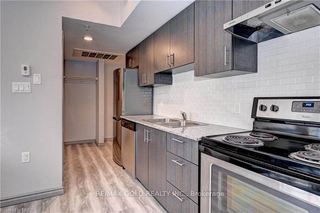 275 Larch St, unit G304 for sale - image #6