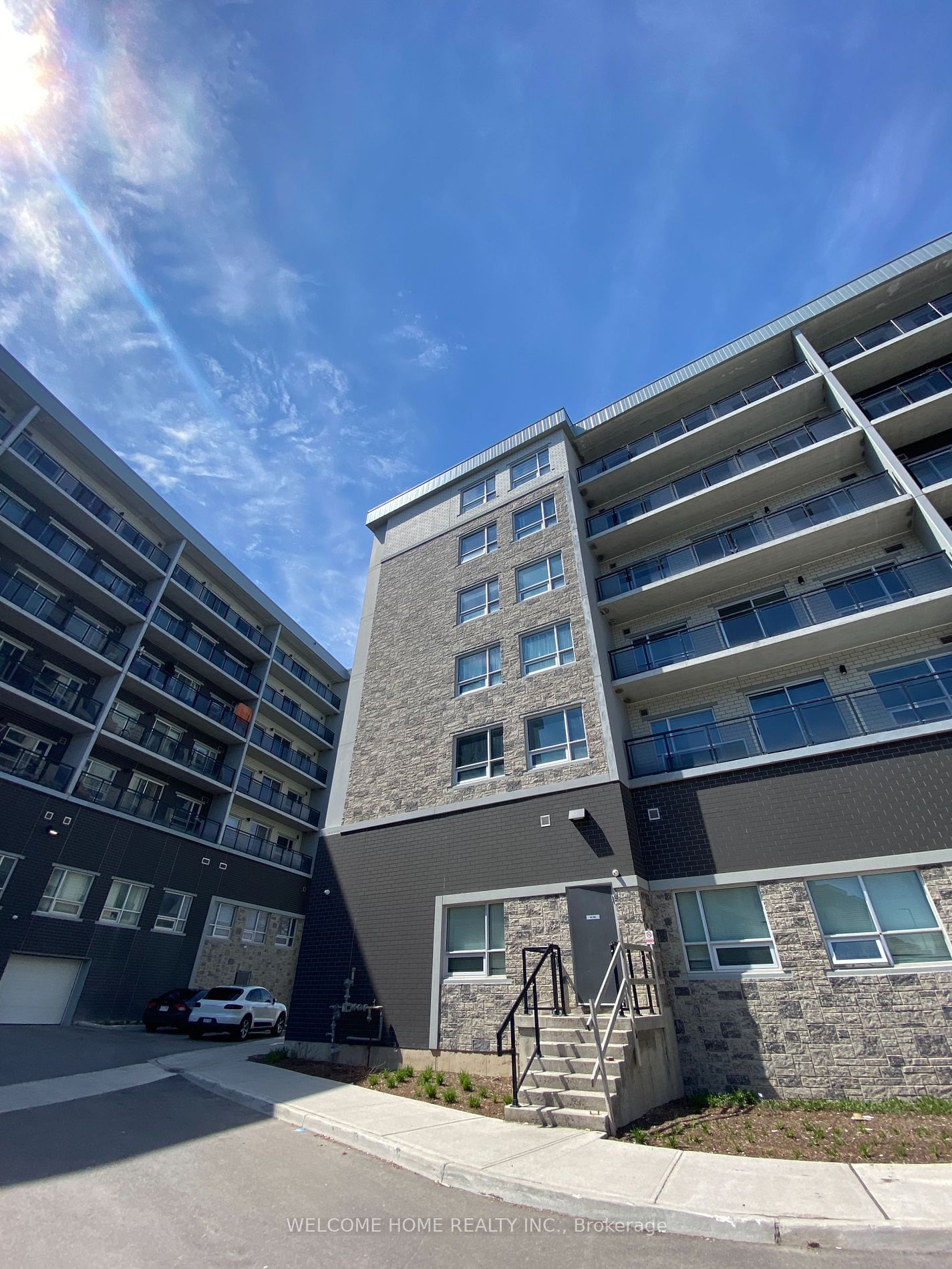 275 Larch St, unit #G114 for sale - image #5