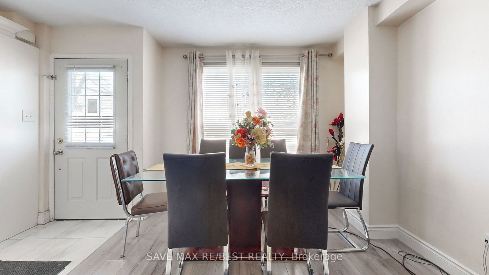 375 Pioneer Dr, unit 4 for sale - image #8