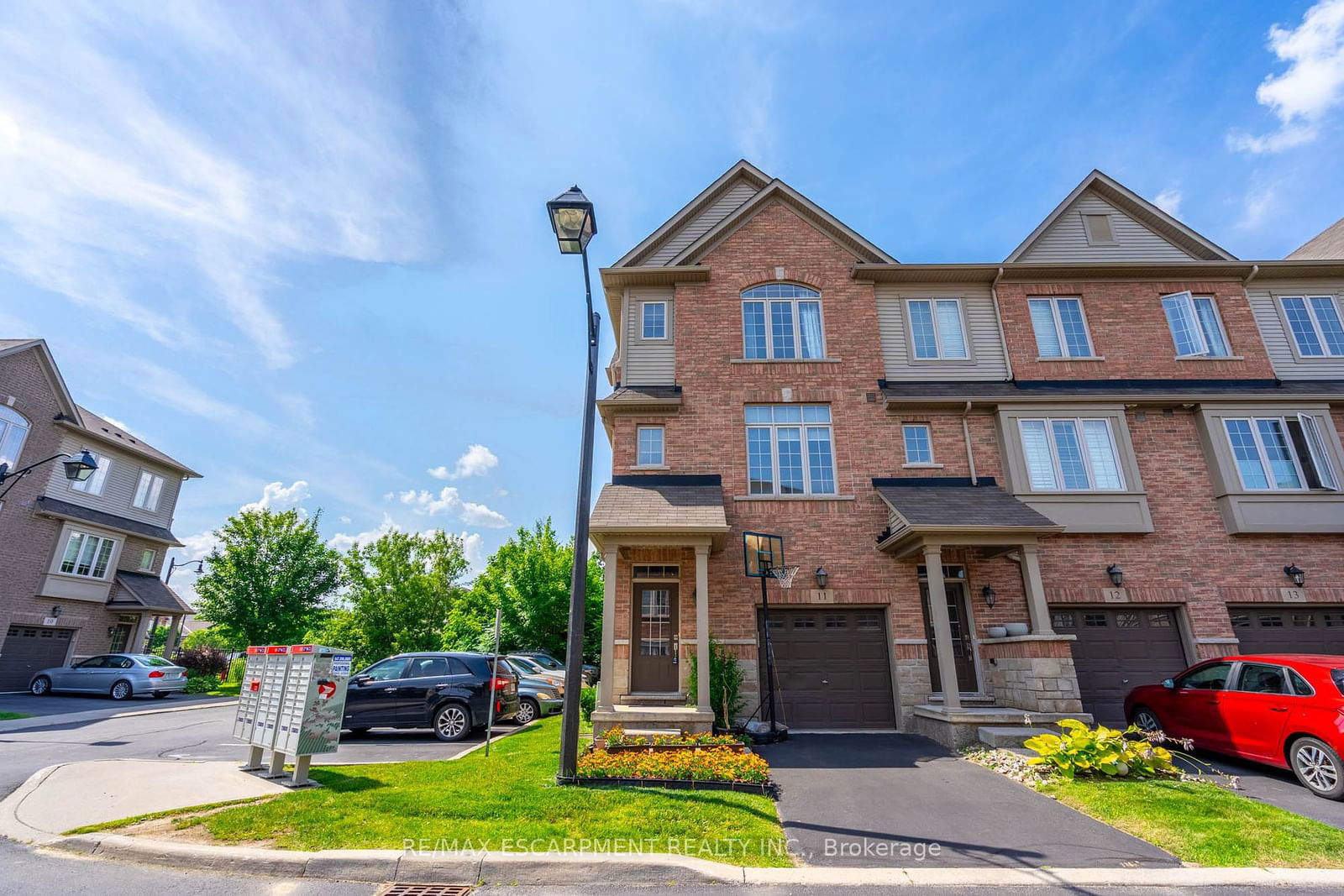 257 Parkside Dr, unit 11 for sale