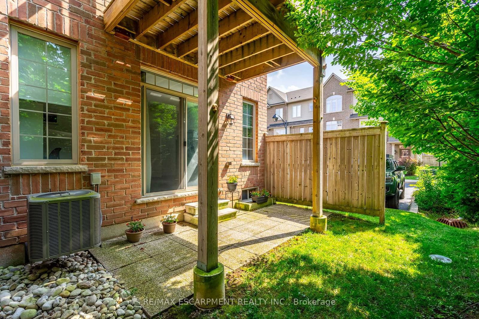 257 Parkside Dr, unit 11 for sale - image #28