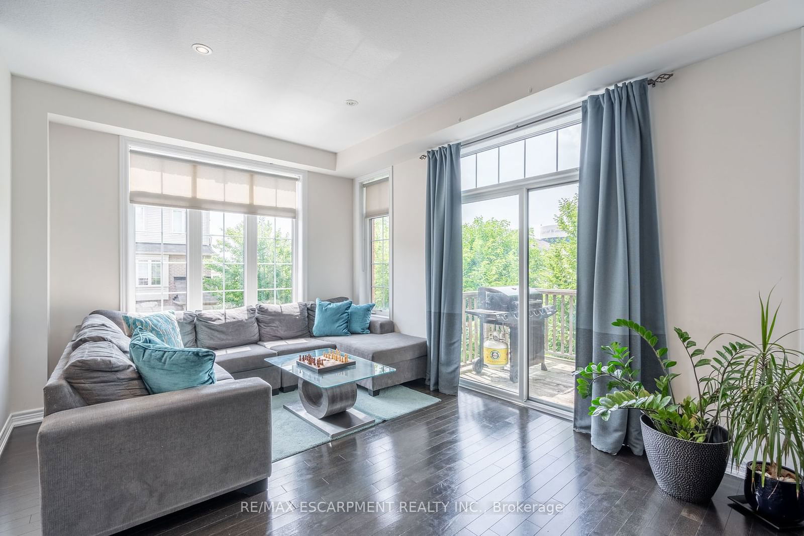 257 Parkside Dr, unit 11 for sale - image #8