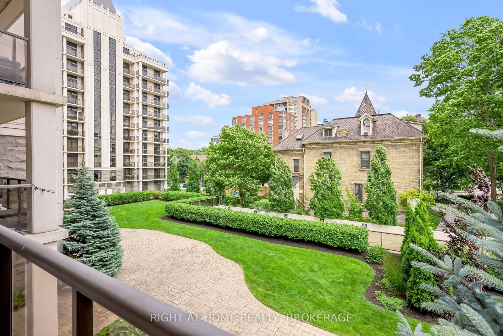 90 Charlton Ave W, unit 205 for sale - image #33