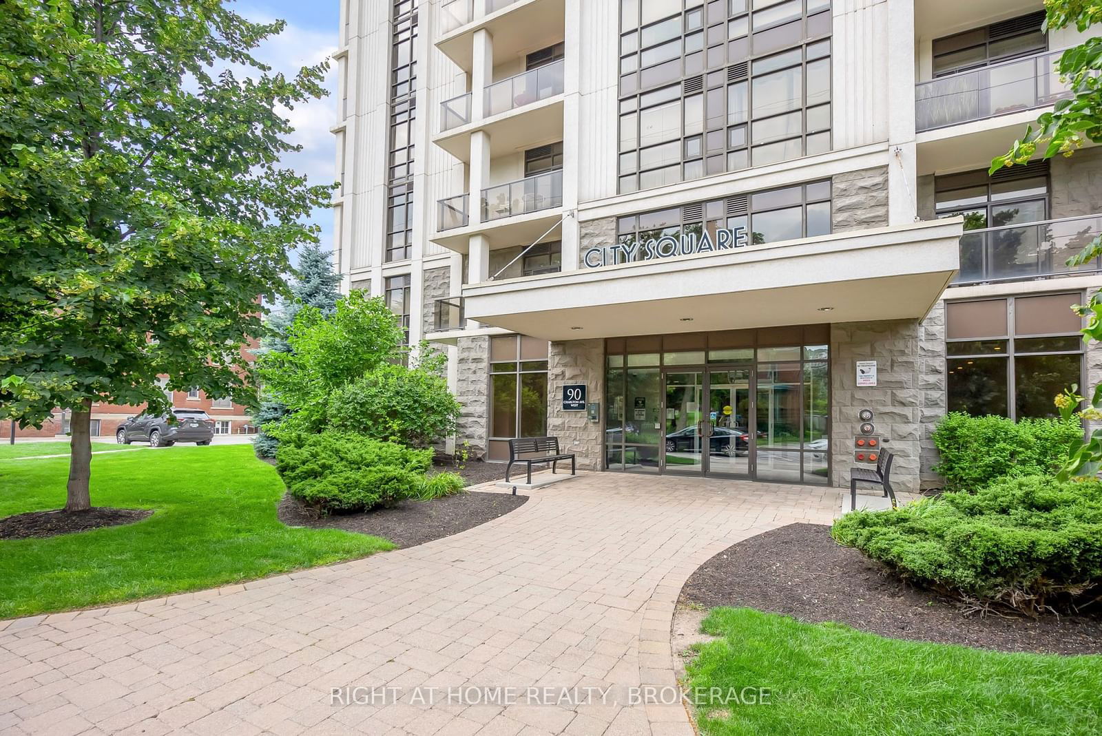 90 Charlton Ave W, unit 205 for sale - image #4