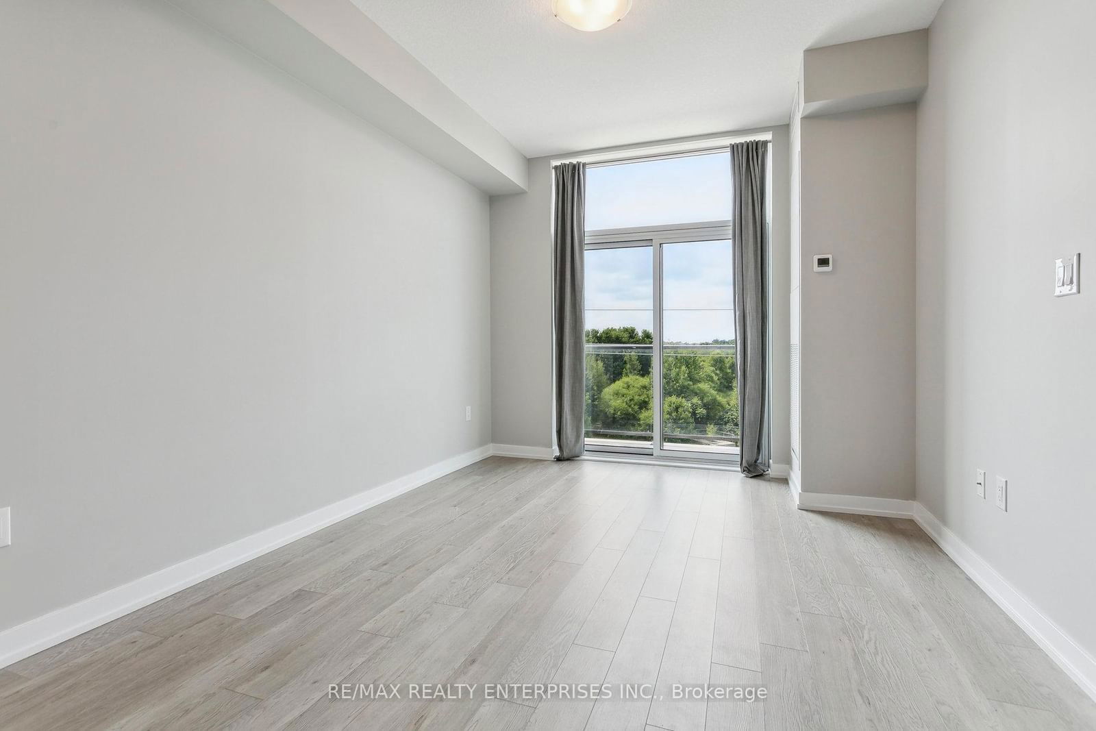 460 Dundas St E, unit 410 for sale - image #8