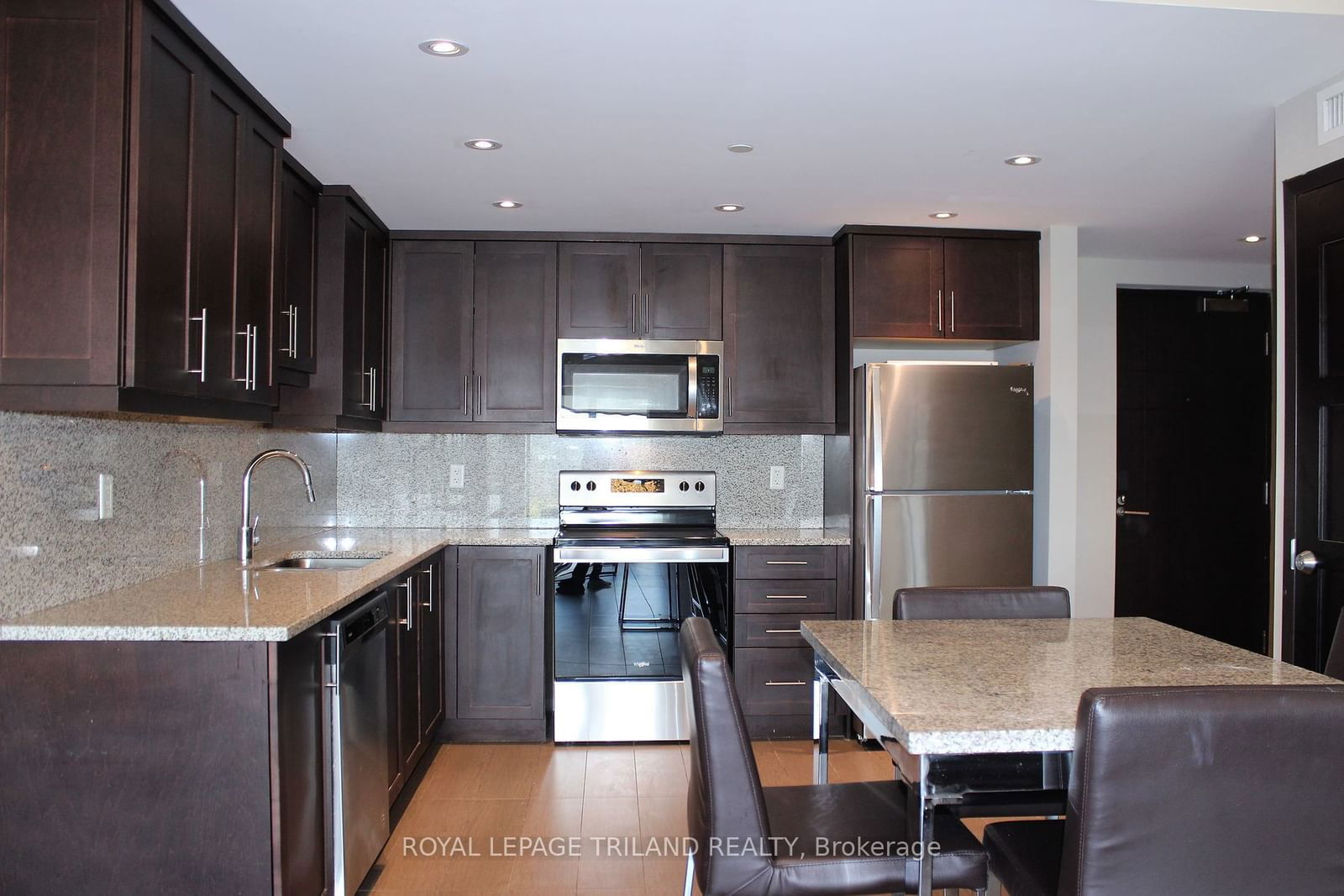 1235 Richmond St, unit 515 for sale - image #2