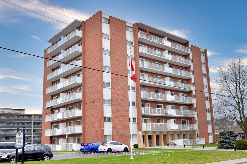 8 Woodman Dr S, unit 602 for sale - image #1