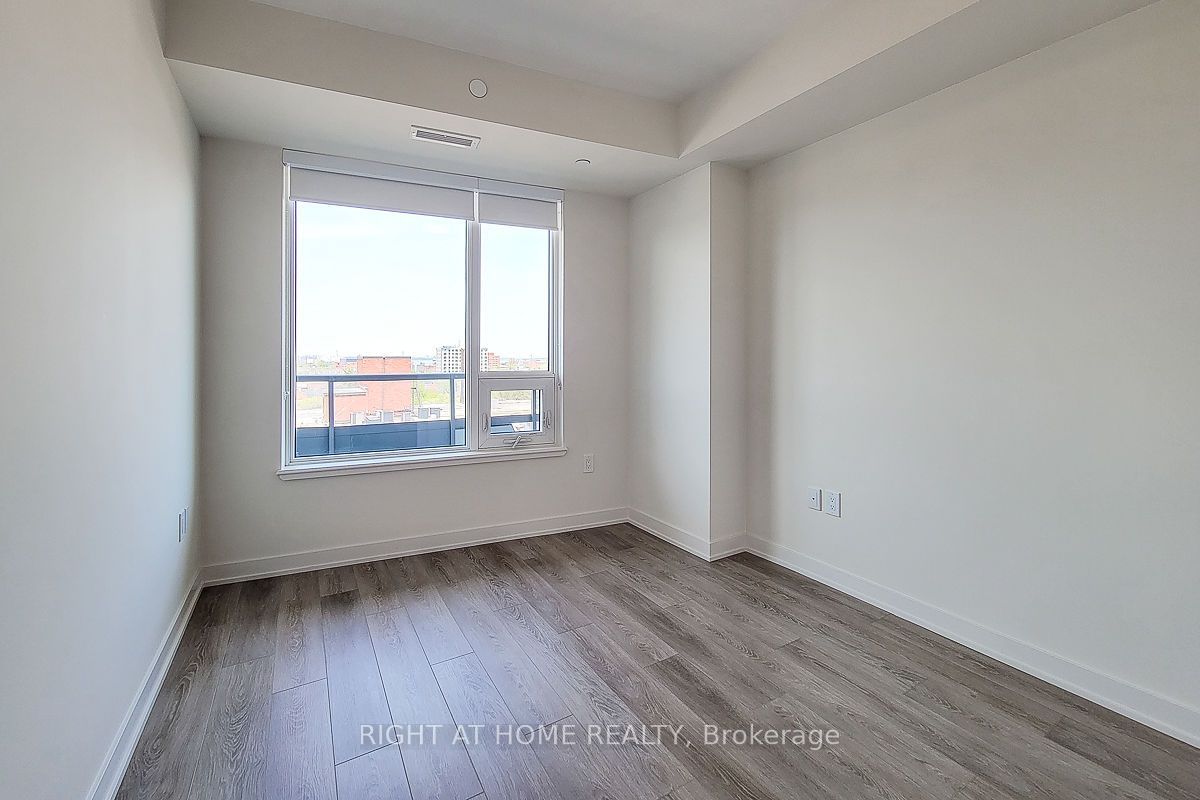 212 King William St, unit 817 for rent - image #17