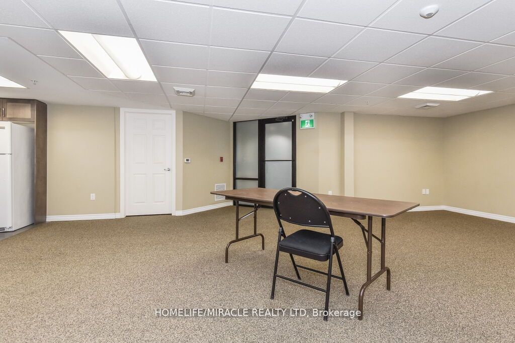 50 Bryan Crt, unit 413 for sale - image #32