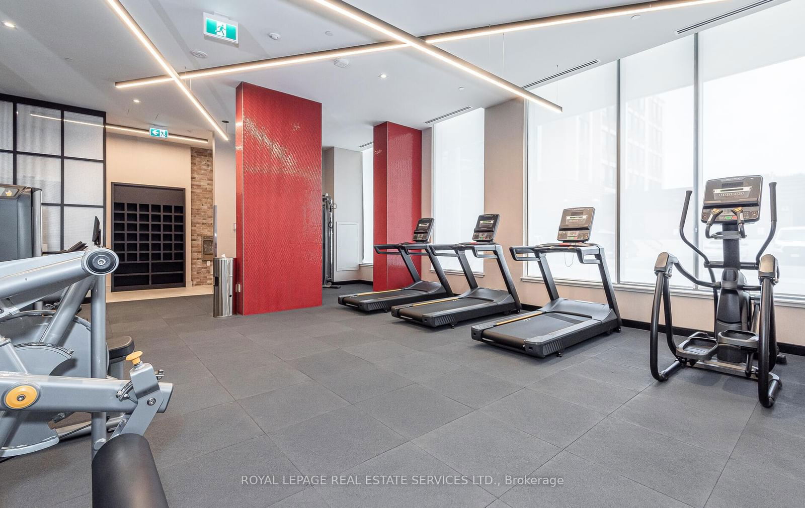 212 King William St, unit 708 for rent - image #23