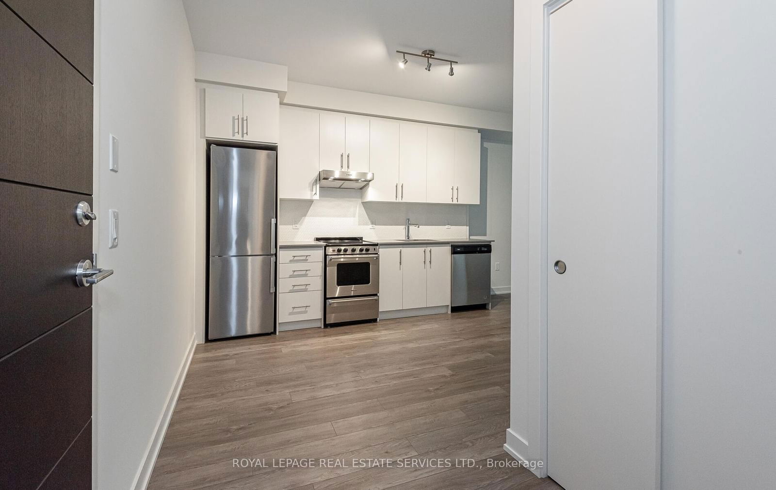 212 King William St, unit 708 for rent - image #7