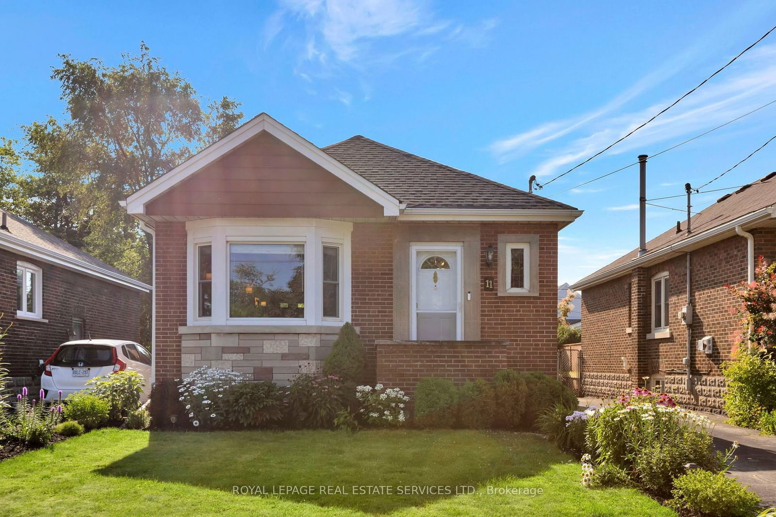 11 Wavell Ave for sale  - image #2