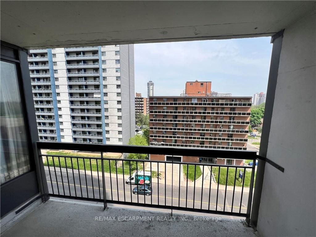 150 Charlton Ave E, unit 701 for sale - image #7