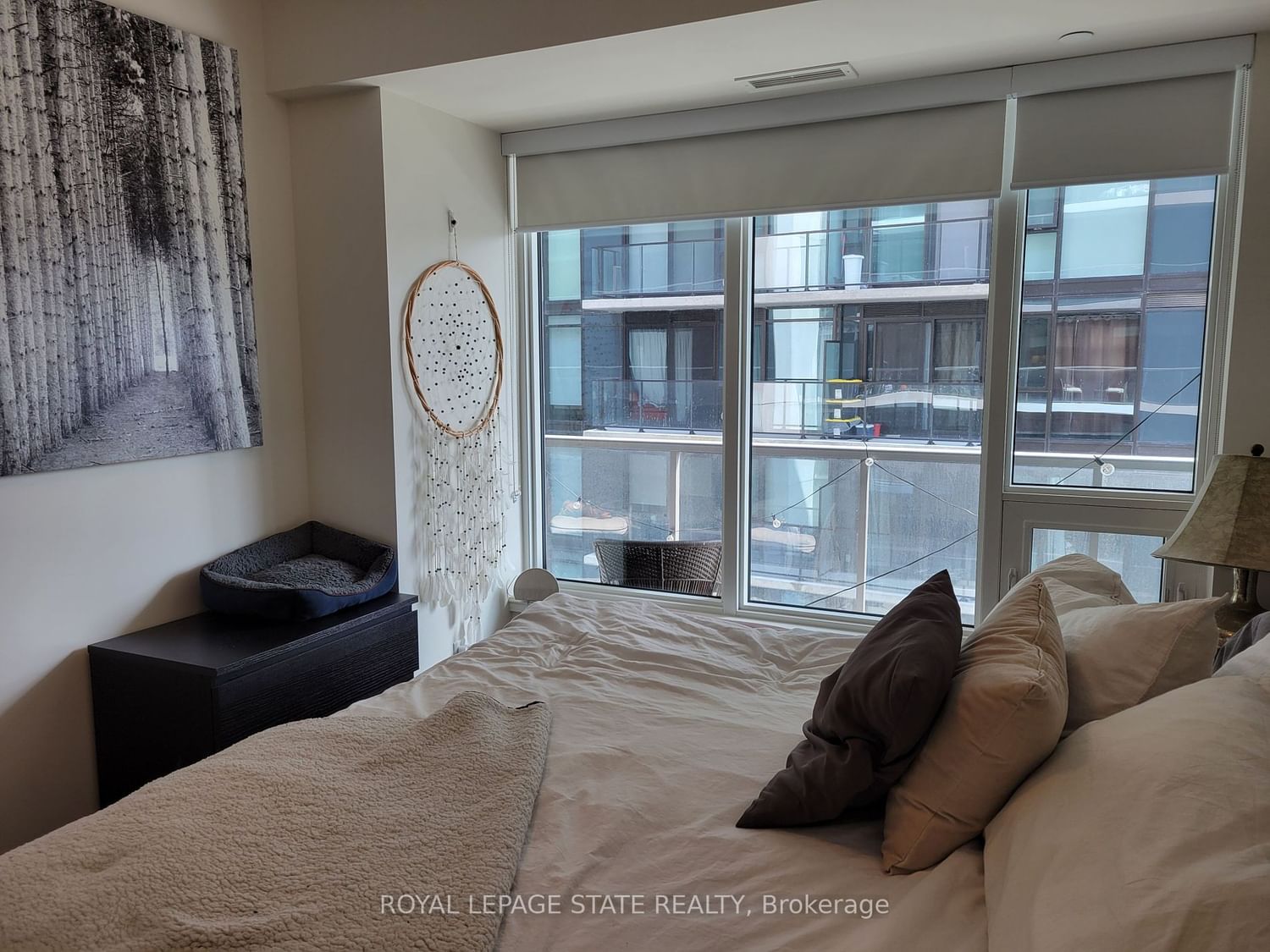 212 King William St, unit 913 for rent - image #8