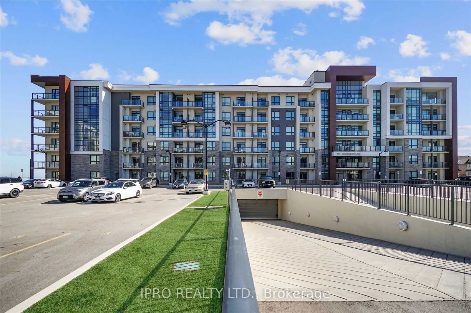 101 Shoreview Pl, unit 326 for sale