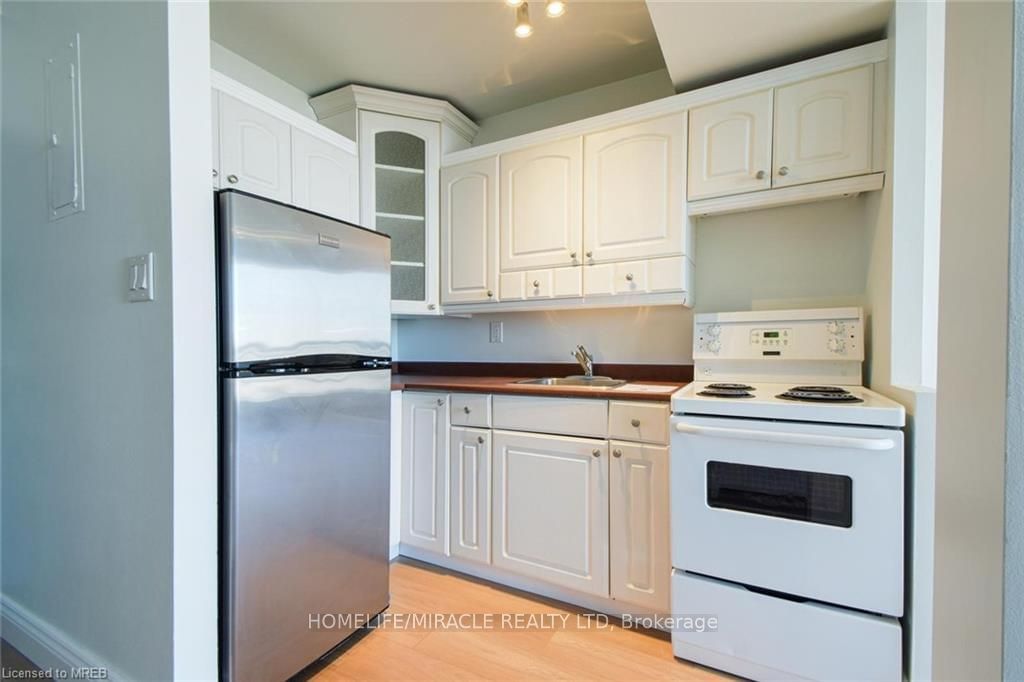 150 Charlton Ave, unit 2303 for sale - image #7