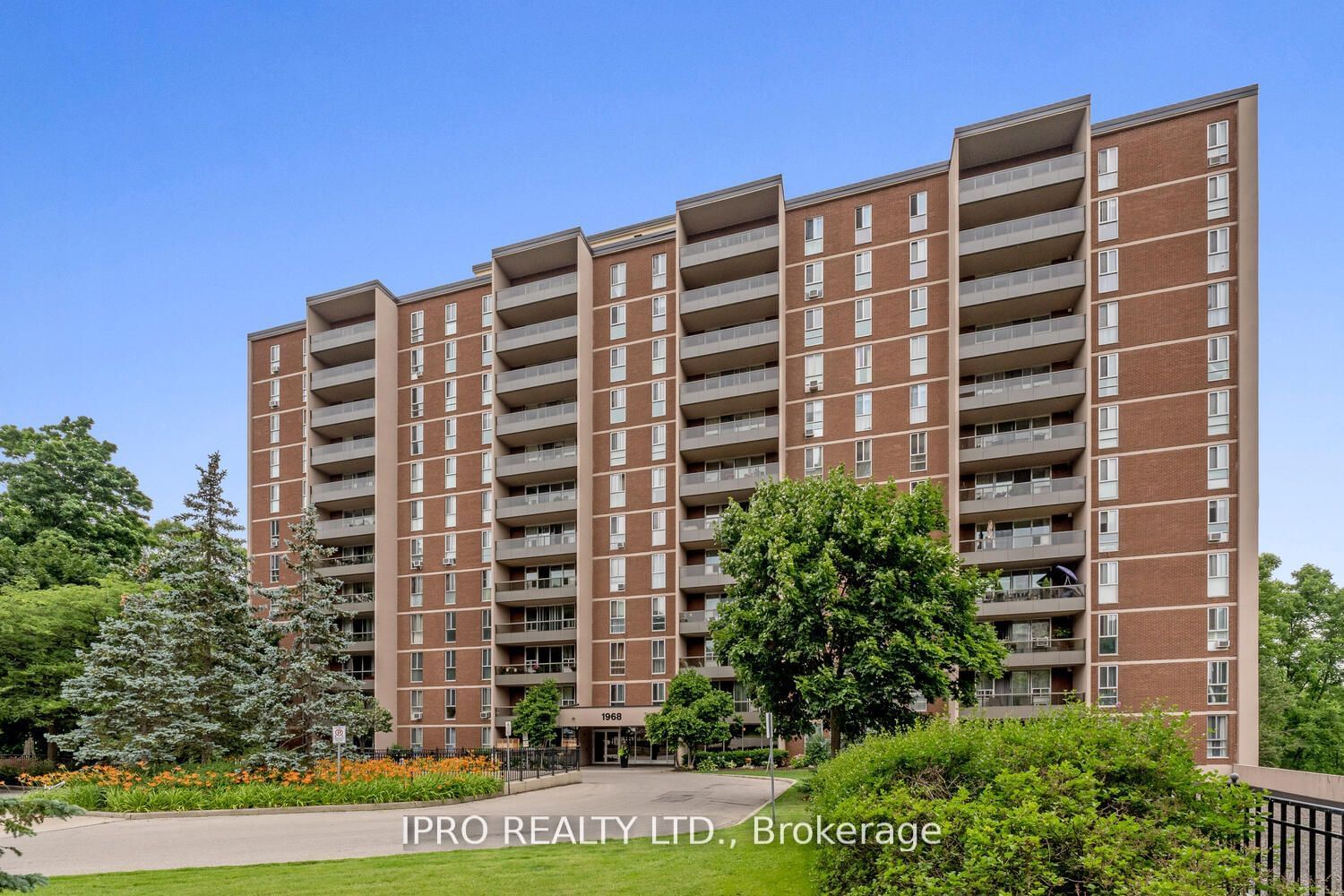 1968 Main St W, unit 1004 for sale