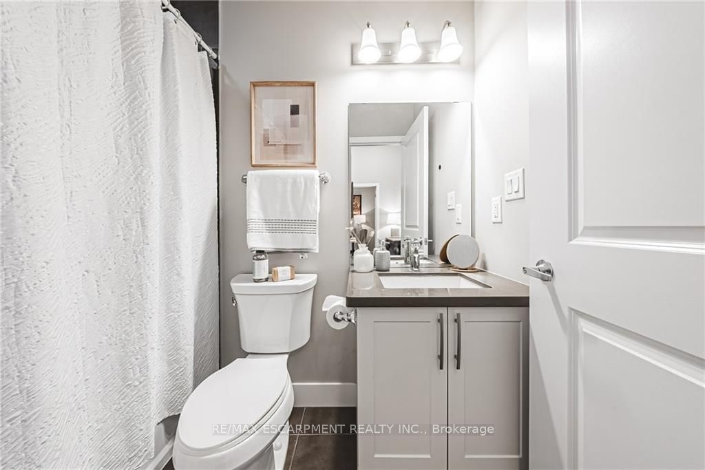 90 Charlton Ave W, unit 802 for sale - image #23