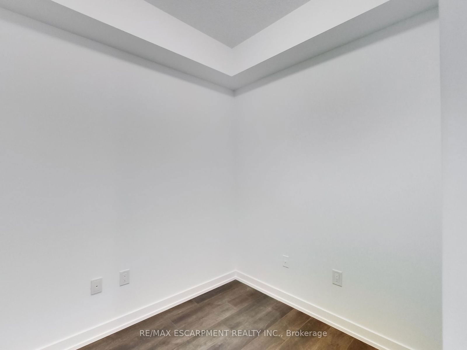 470 Dundas St E, unit 708 for sale - image #3