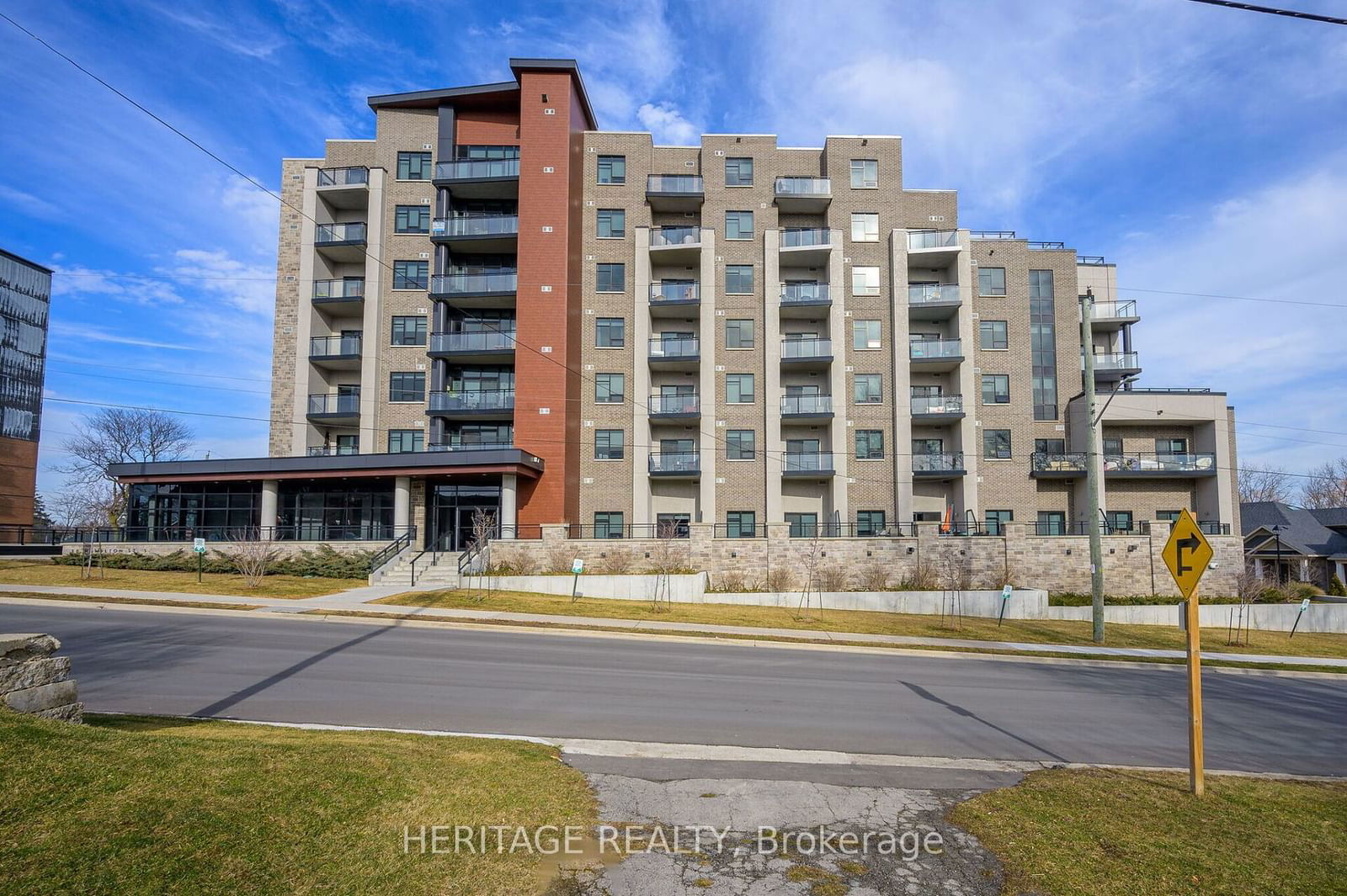 30 Hamilton St S, unit 509 for sale - image #3