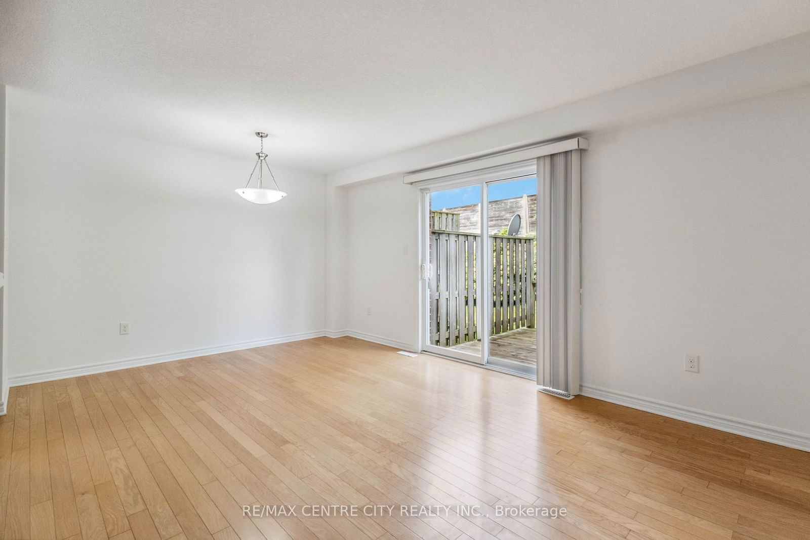 1059 Whetherfield St, unit 82 for sale - image #9