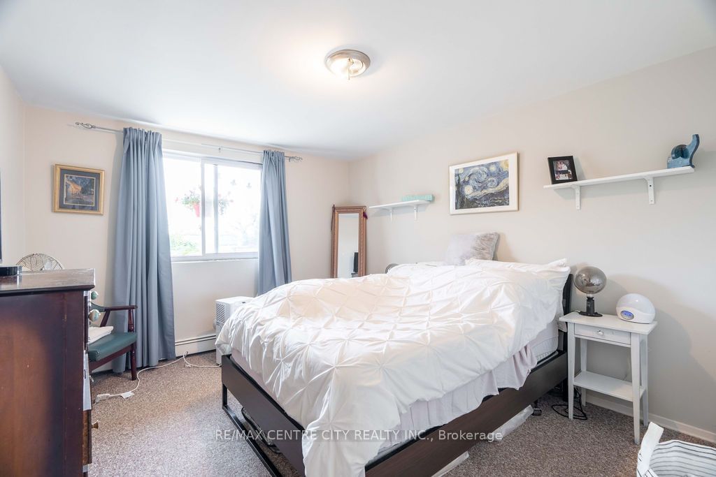 583 Mornington Ave, unit 305 for sale