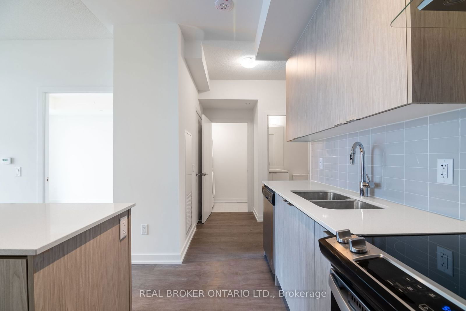 55 Duke St W, unit 1101 for sale