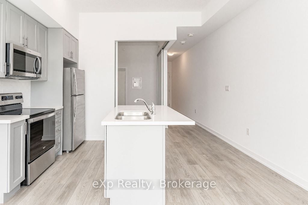 460 Dundas St E, unit 520 for rent - image #6