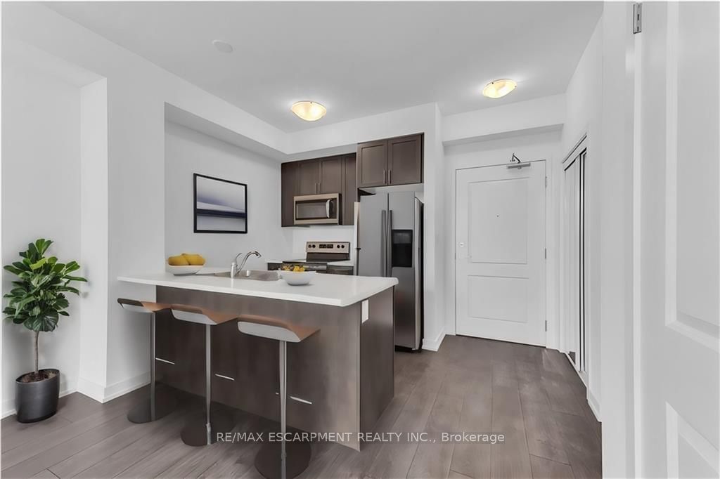 460 Dundas St E, unit 308 for sale - image #1